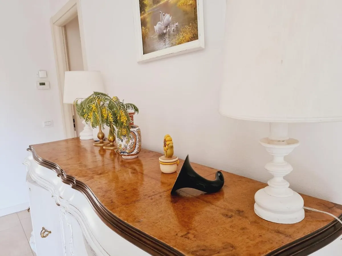 Golf & Lake Comfortable Apartment Peschiera del Garda Italy
