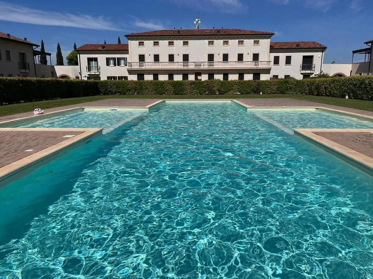 Golf & Lake Comfortable Apartment Peschiera del Garda
